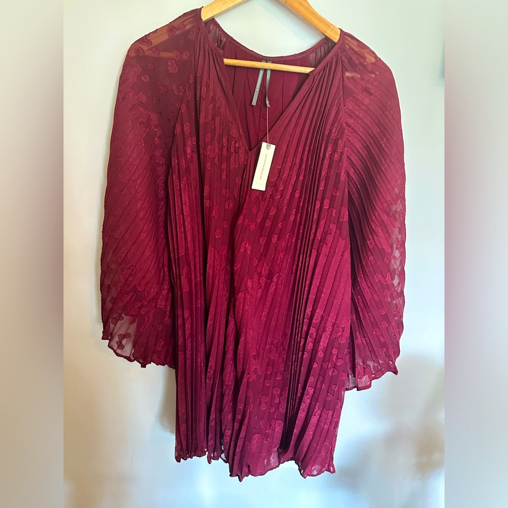 Flowy Anthropologie Dress Red Size S Brand New